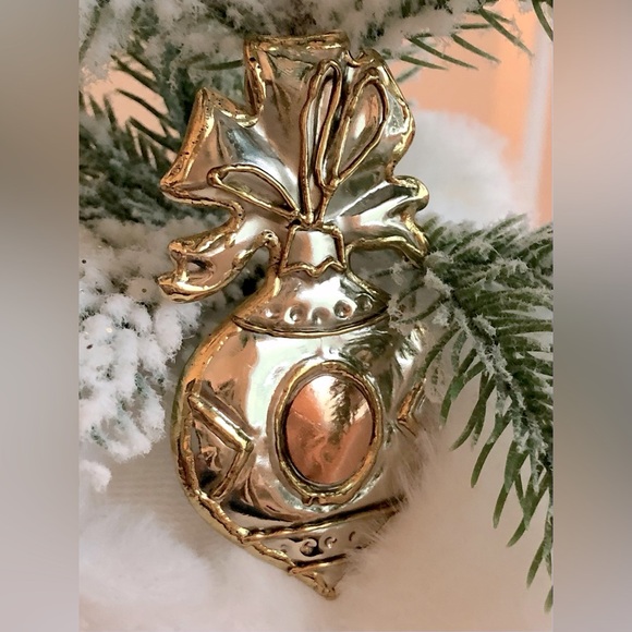 Vintage Mixed Metals Ornament Shape Brooch/Pendant - Picture 6 of 11